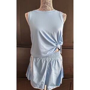 YogaLicious Blue Athletic Tank Top &‎ Pleated Shorts Set - Size M